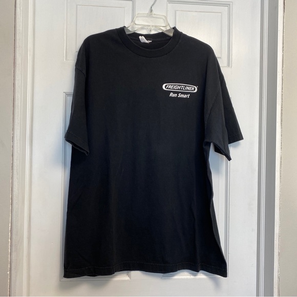 Freightliner Quality Trucks Run Smart XL Black T Shirt Daimler Trucks 2011 - Picture 2 of 11